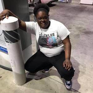 Meet your Posher, Desiney